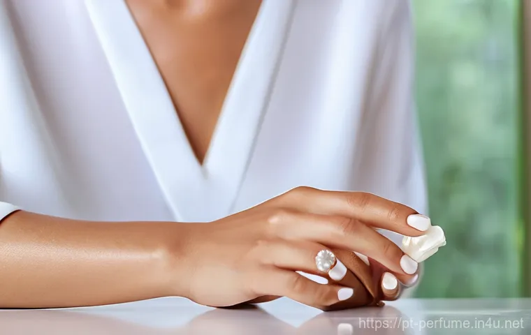 향수 향기 강도 측정 방법 - **Prompt for "The Skin as a Canvas":**
    "A serene close-up photograph capturing the delicate mome...